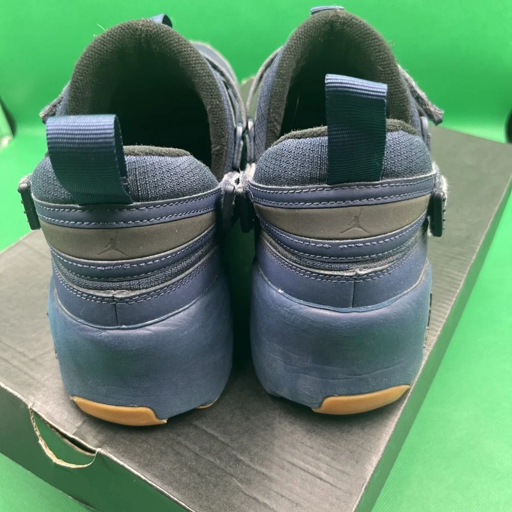 Size‎ 9- Men's Nike Air Jordan Trunner LX Midnight Navy 897992-401